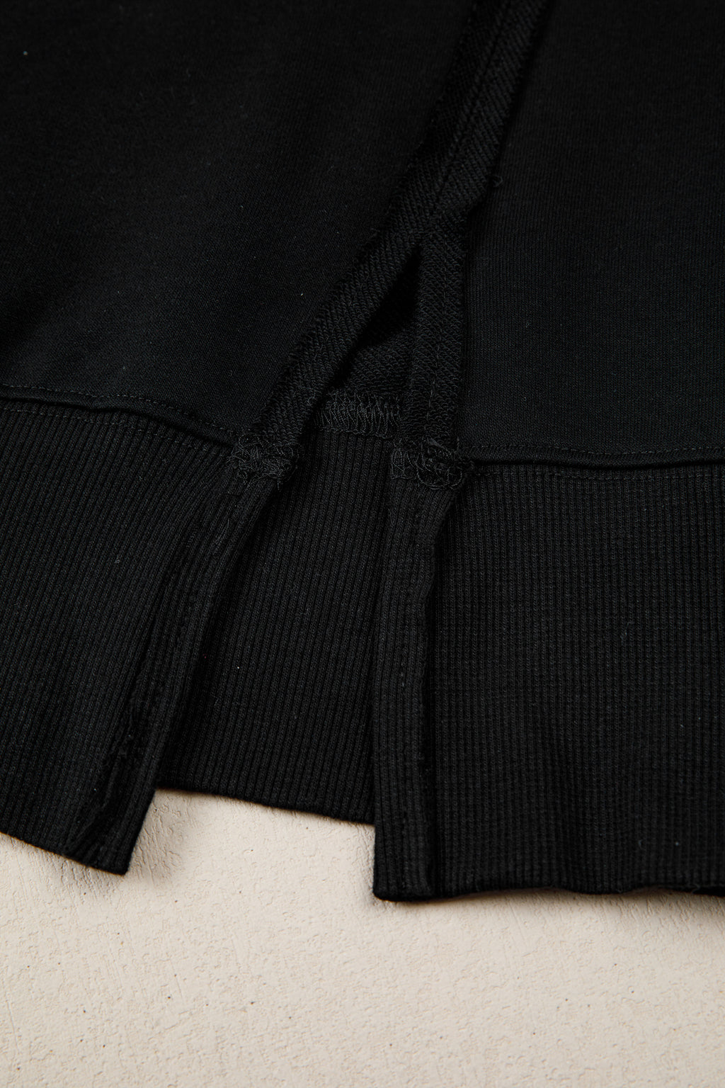 Bow Sequin XOXO Letter Graphic Exposed Seam Baggy Sweatshirt