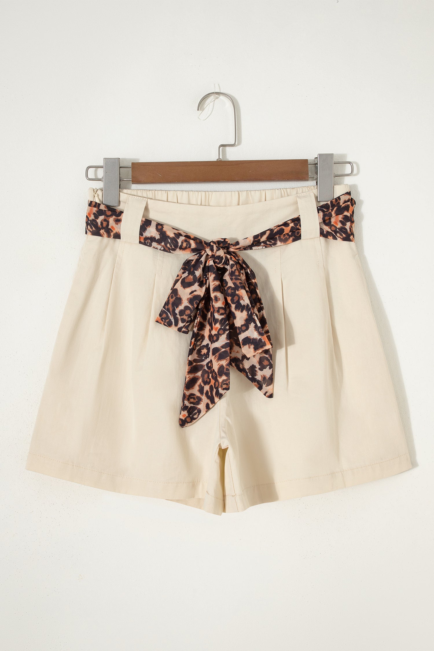 Leopard Contrast Sash Belt Pleated Wide Leg Shorts
