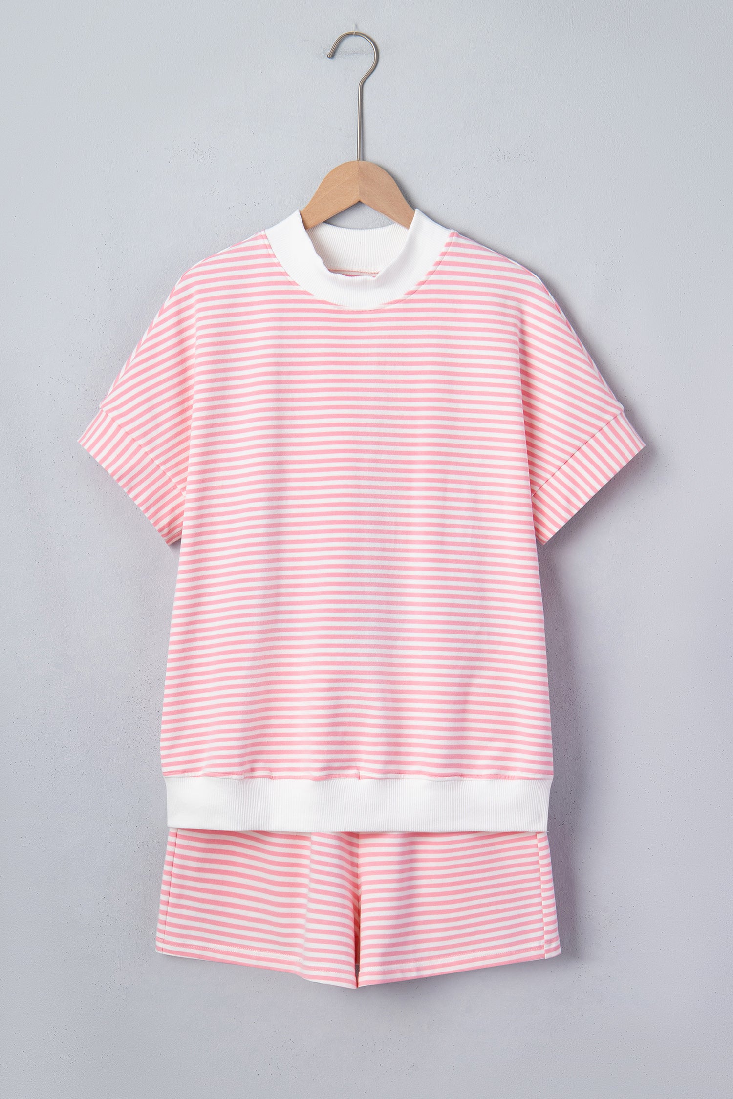 Striped Cuffed Sleeve Contrast Mock Neck Tee Casual 2pcs Short Set