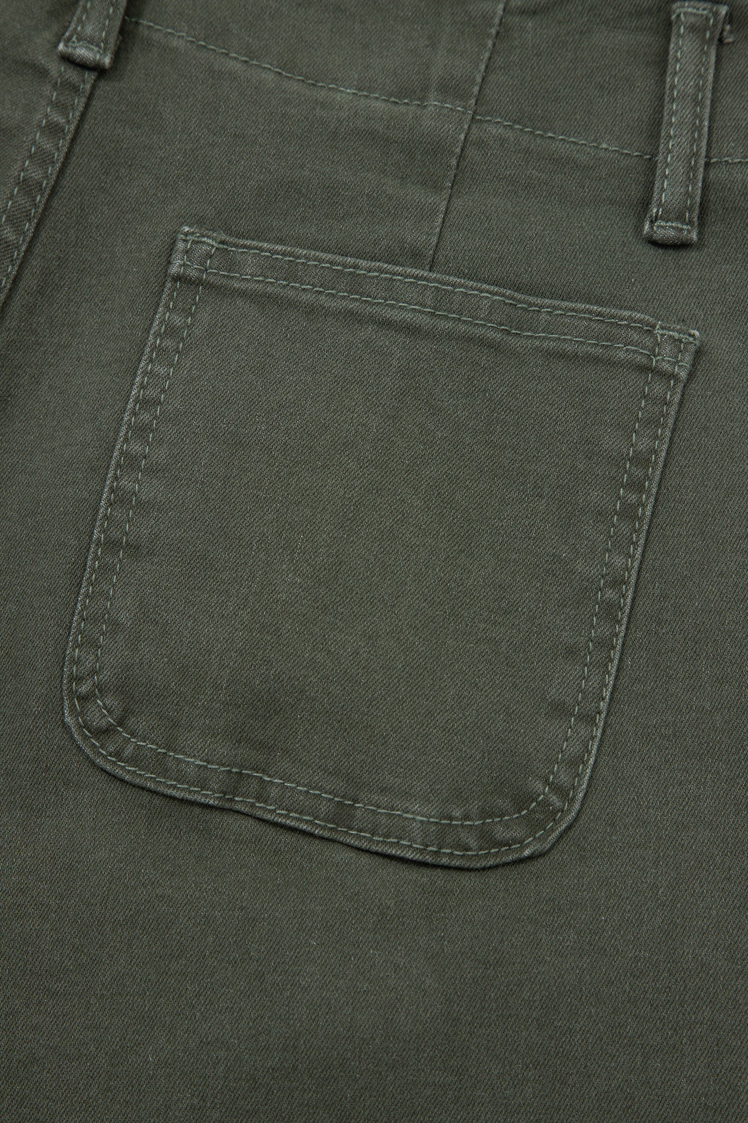 2-Button High Waist Flared Bottom Jeans