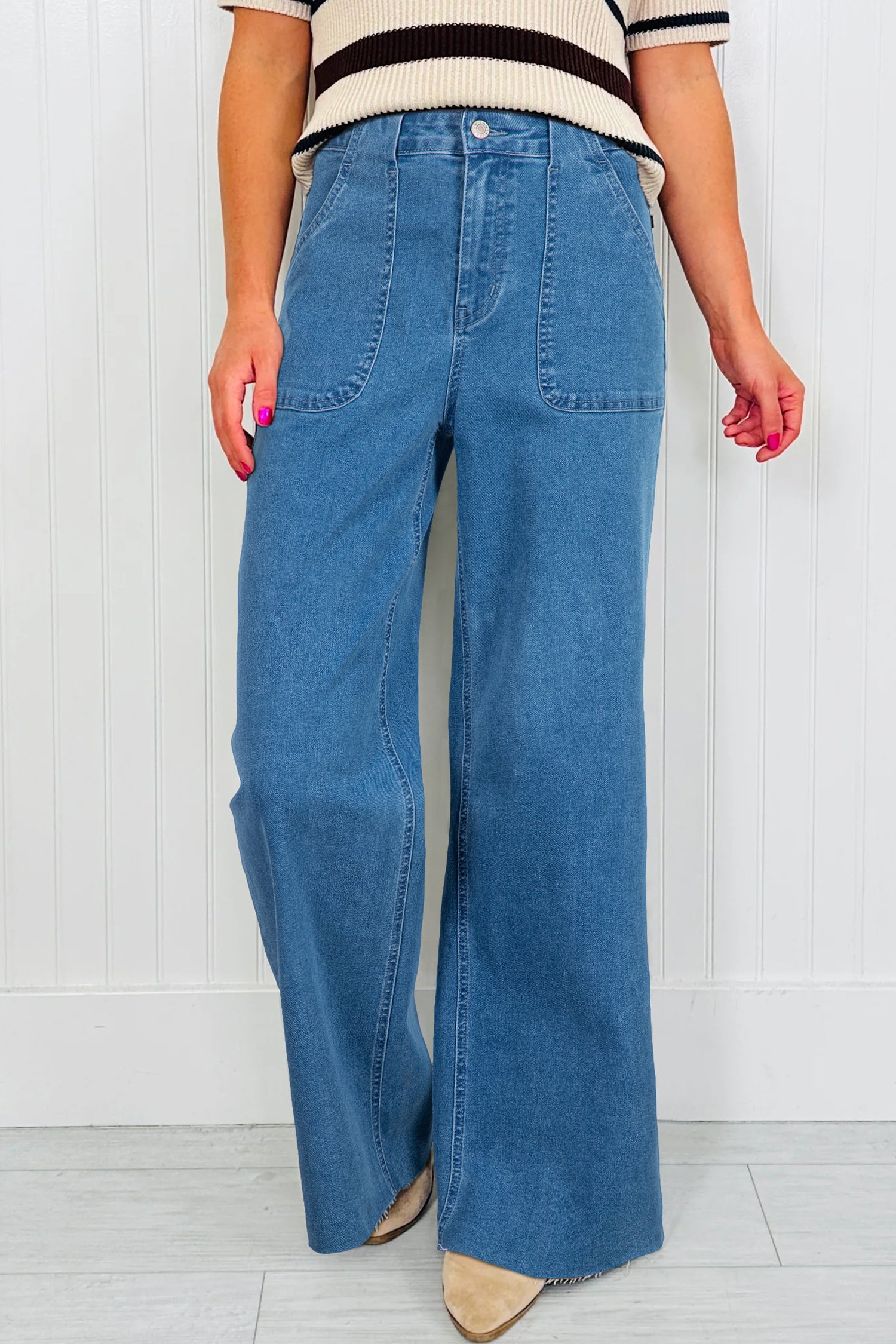 Retro Washed Patch Pocket Loose Jeans