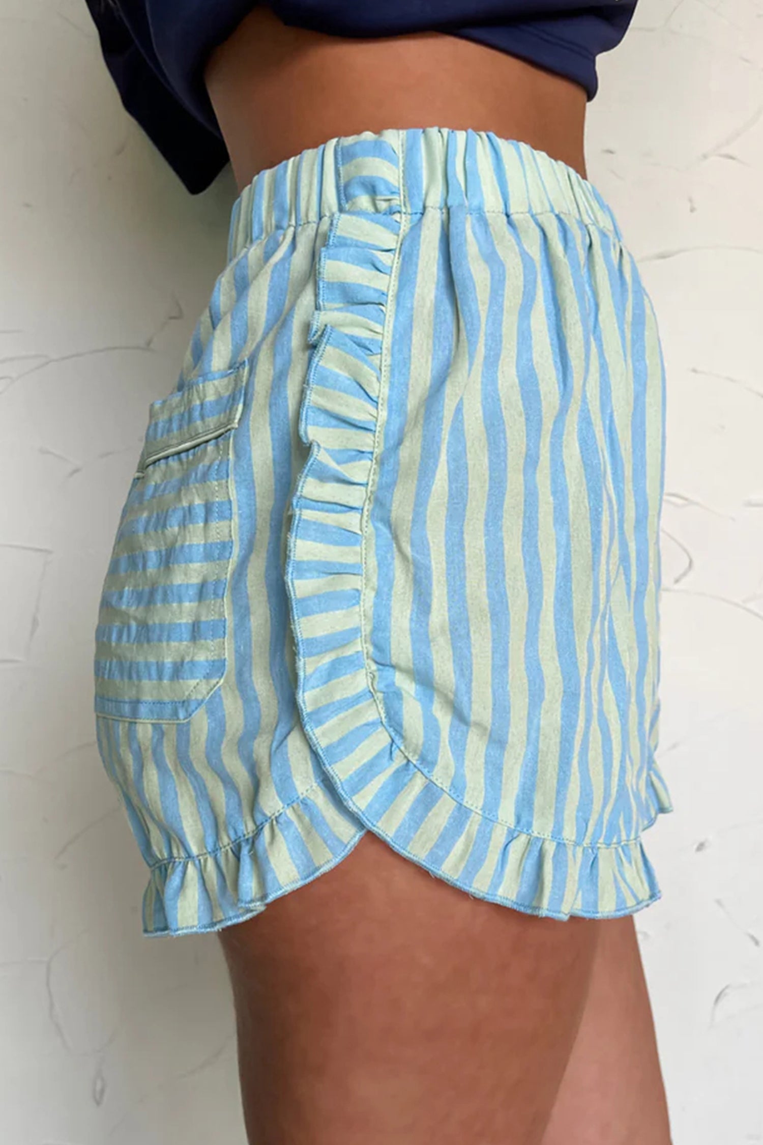 Striped Elastic Waist Ruffle Trim Casual Shorts