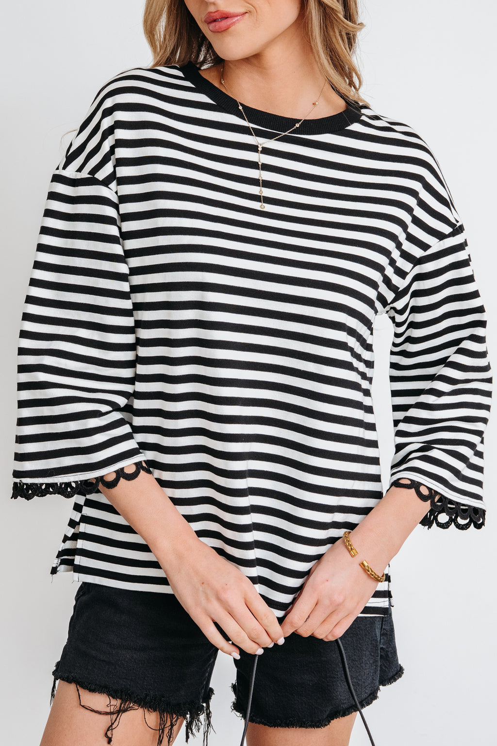 Striped Print Drop Shoulder Lace Trim Bracelet Sleeve Loose Top