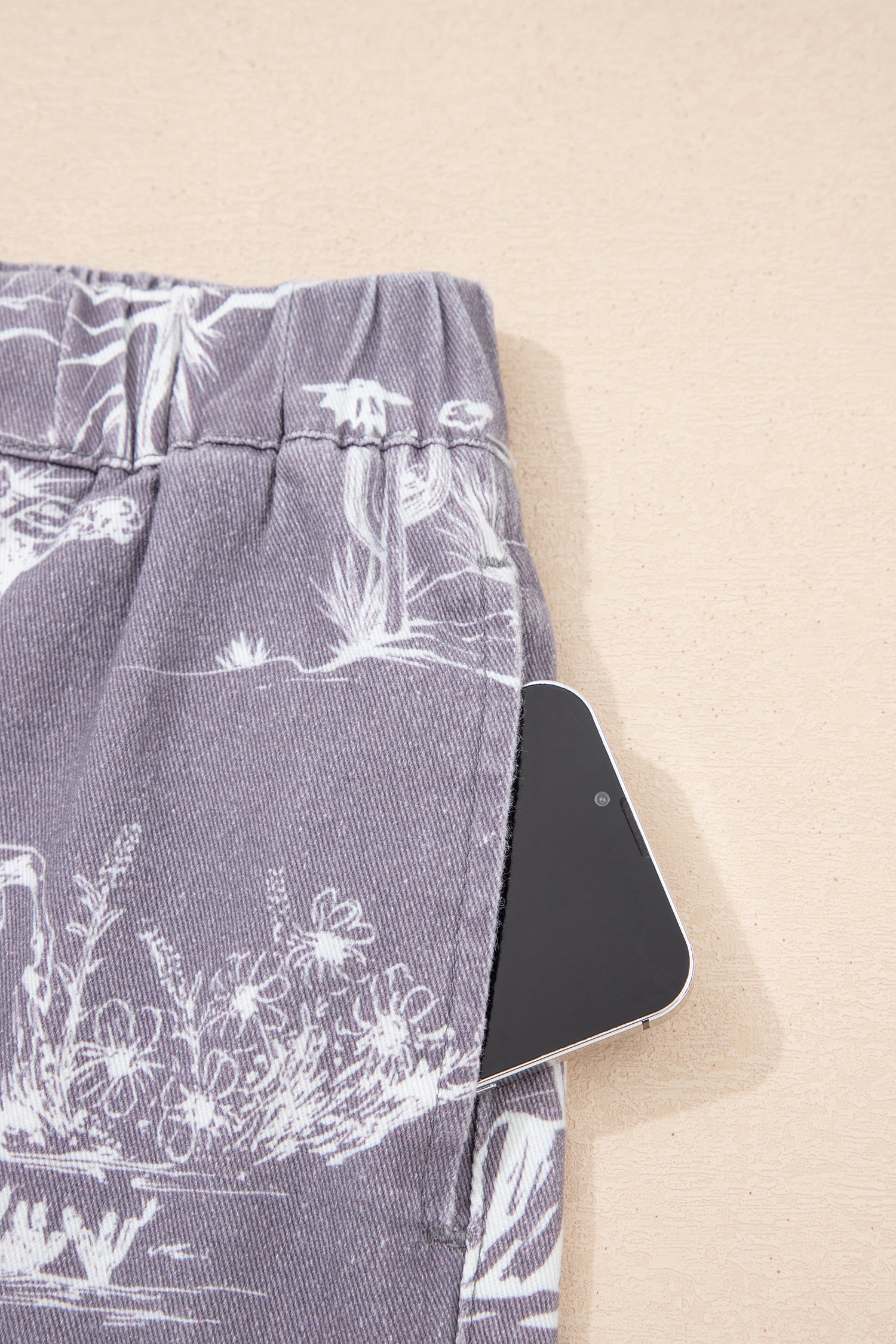 Grey Western Print Elastic Waist Cotton Denim Shorts