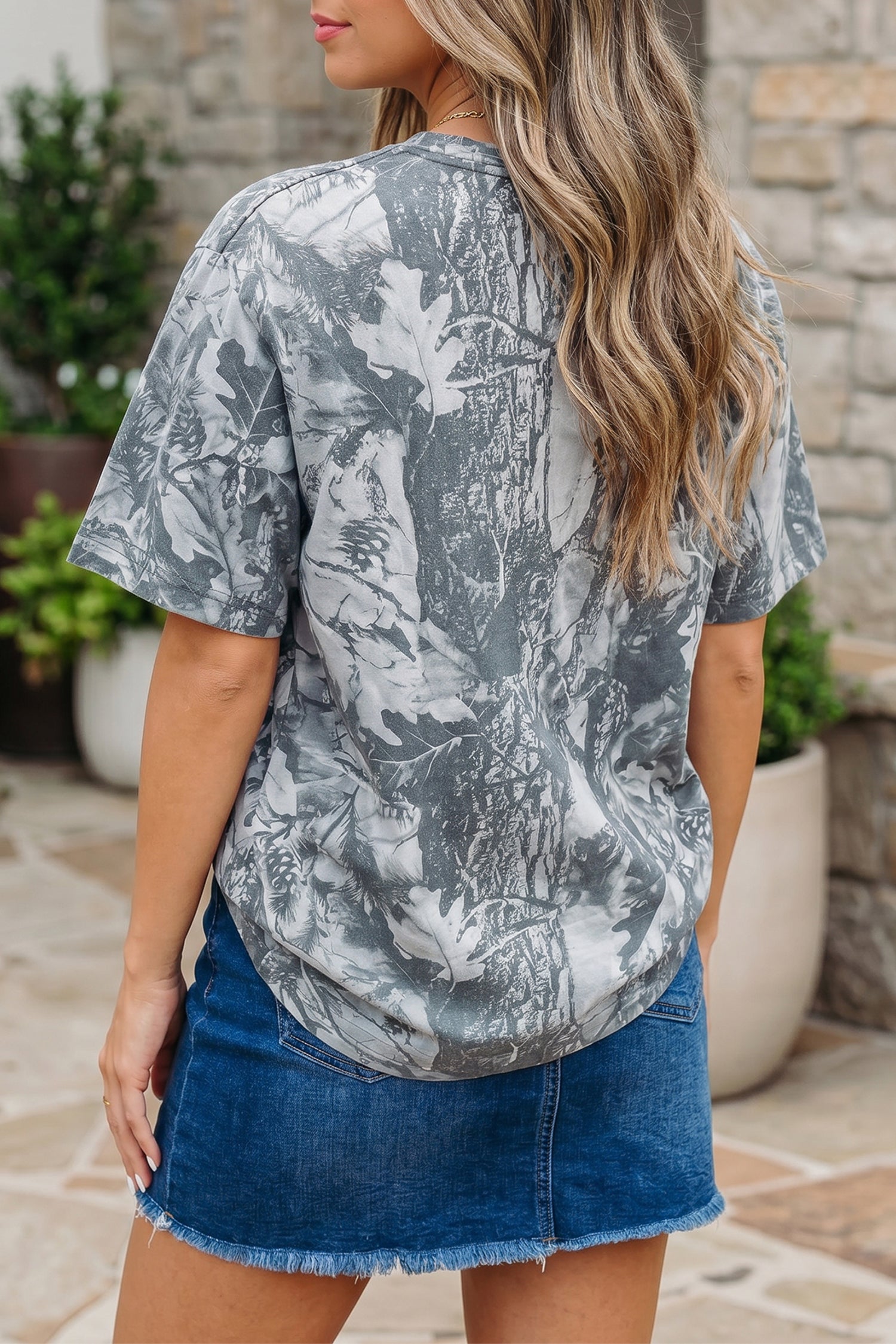 Camo Woodland LOVE LIKE JESUS Casual Tee
