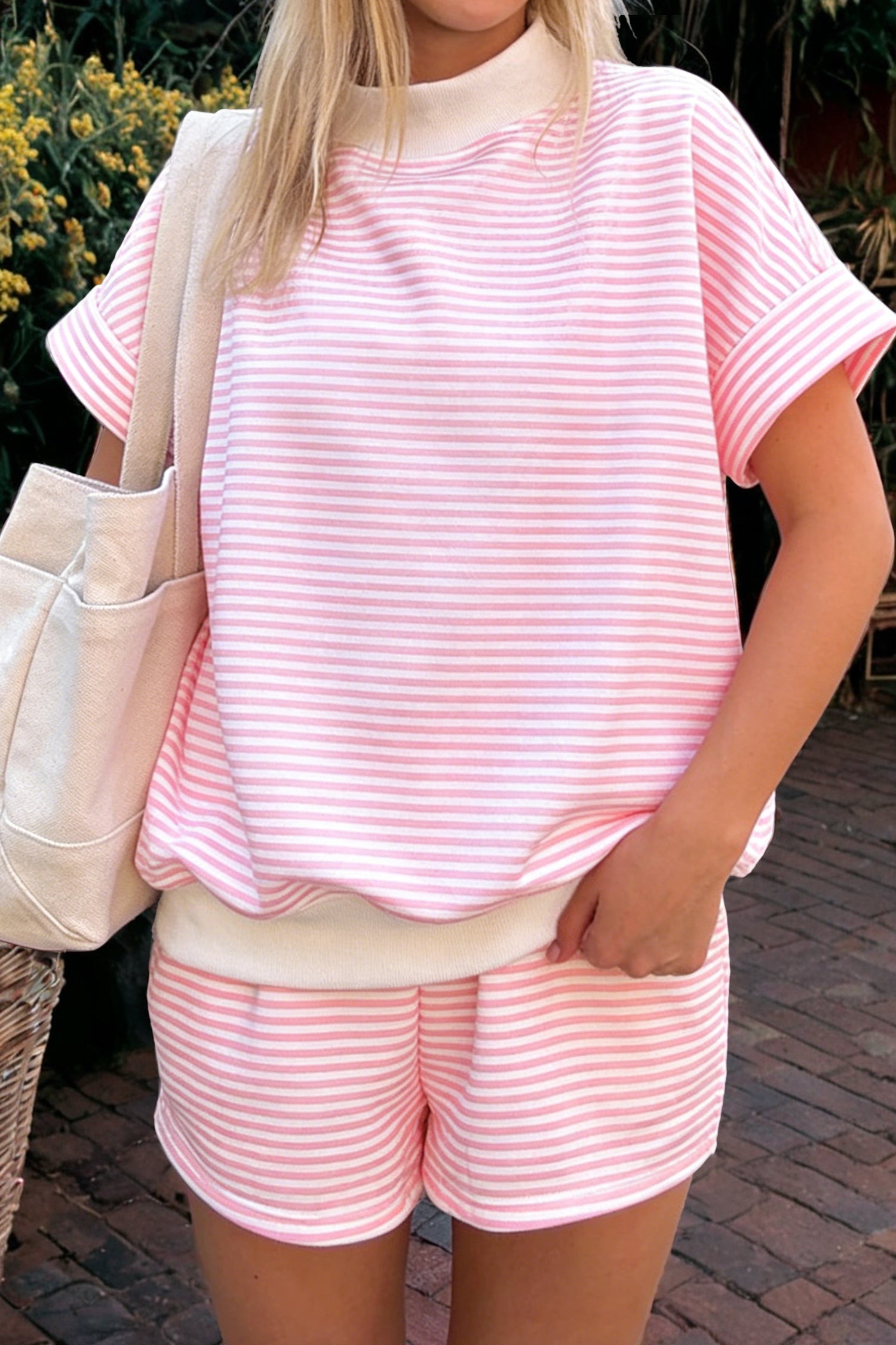 Striped Cuffed Sleeve Contrast Mock Neck Tee Casual 2pcs Short Set