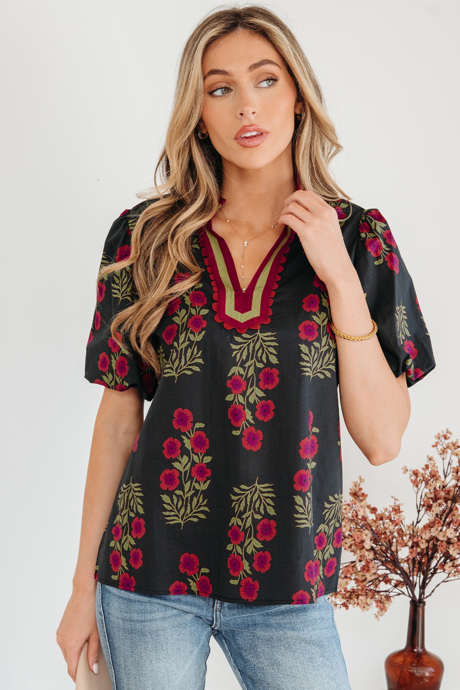 Floral Short Bubble Sleeve Contrast Slit Neckline Blouse
