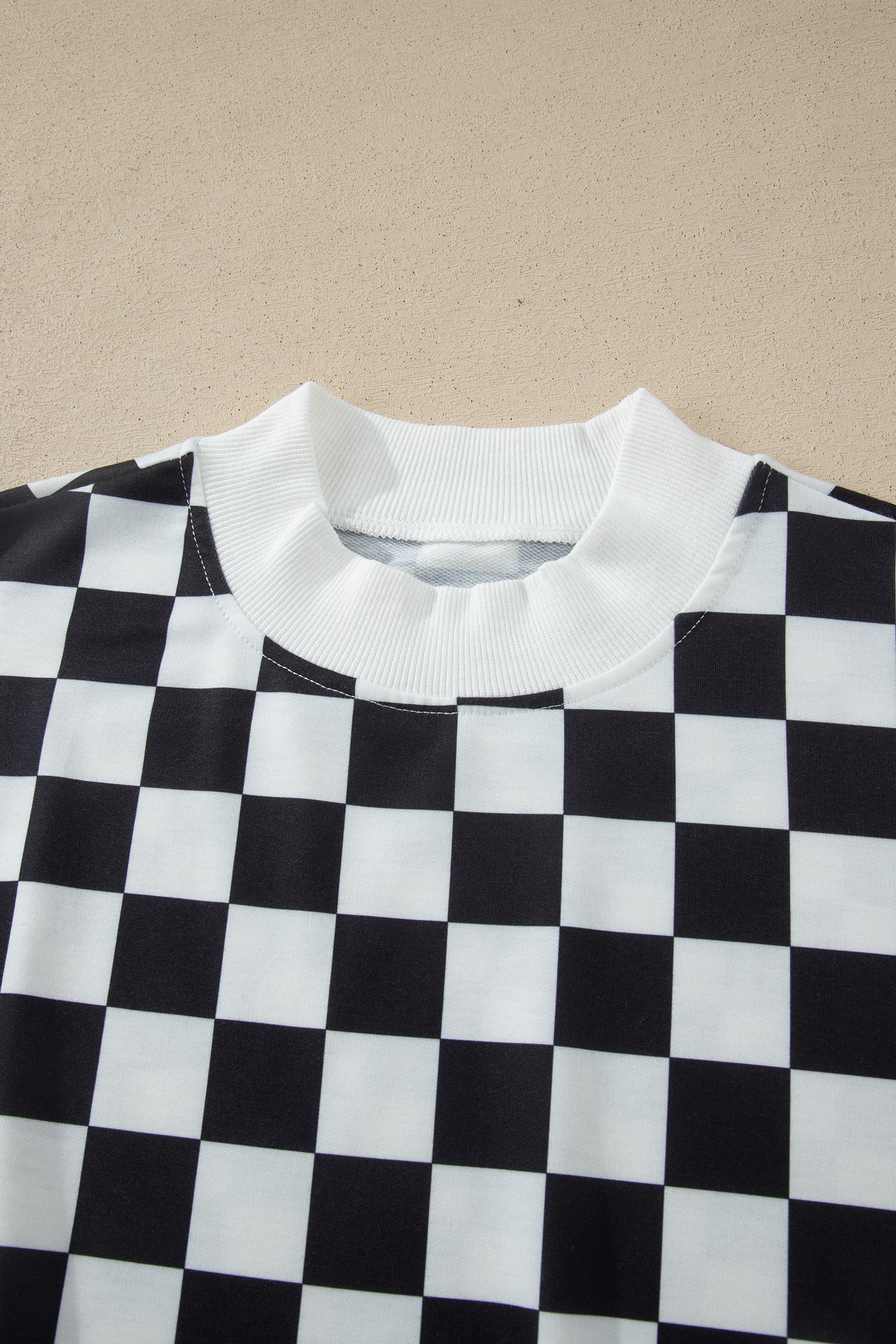 Checkered Print Colour Block Trim Mock Neck Short Set