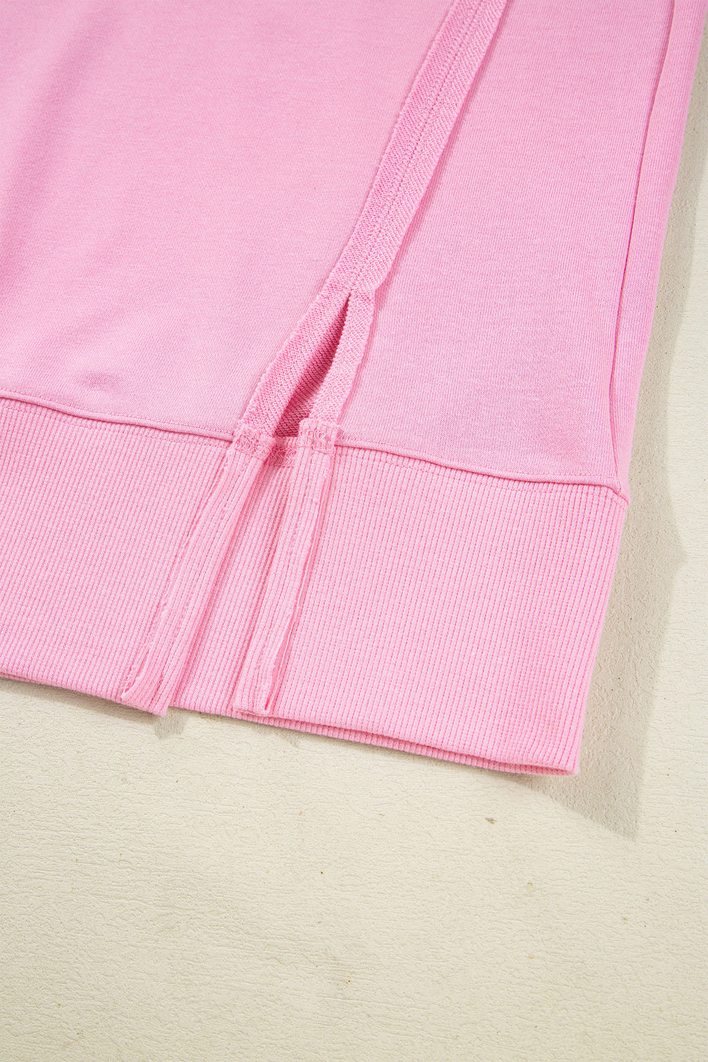 Bow Sequin XOXO Letter Graphic Exposed Seam Baggy Sweatshirt