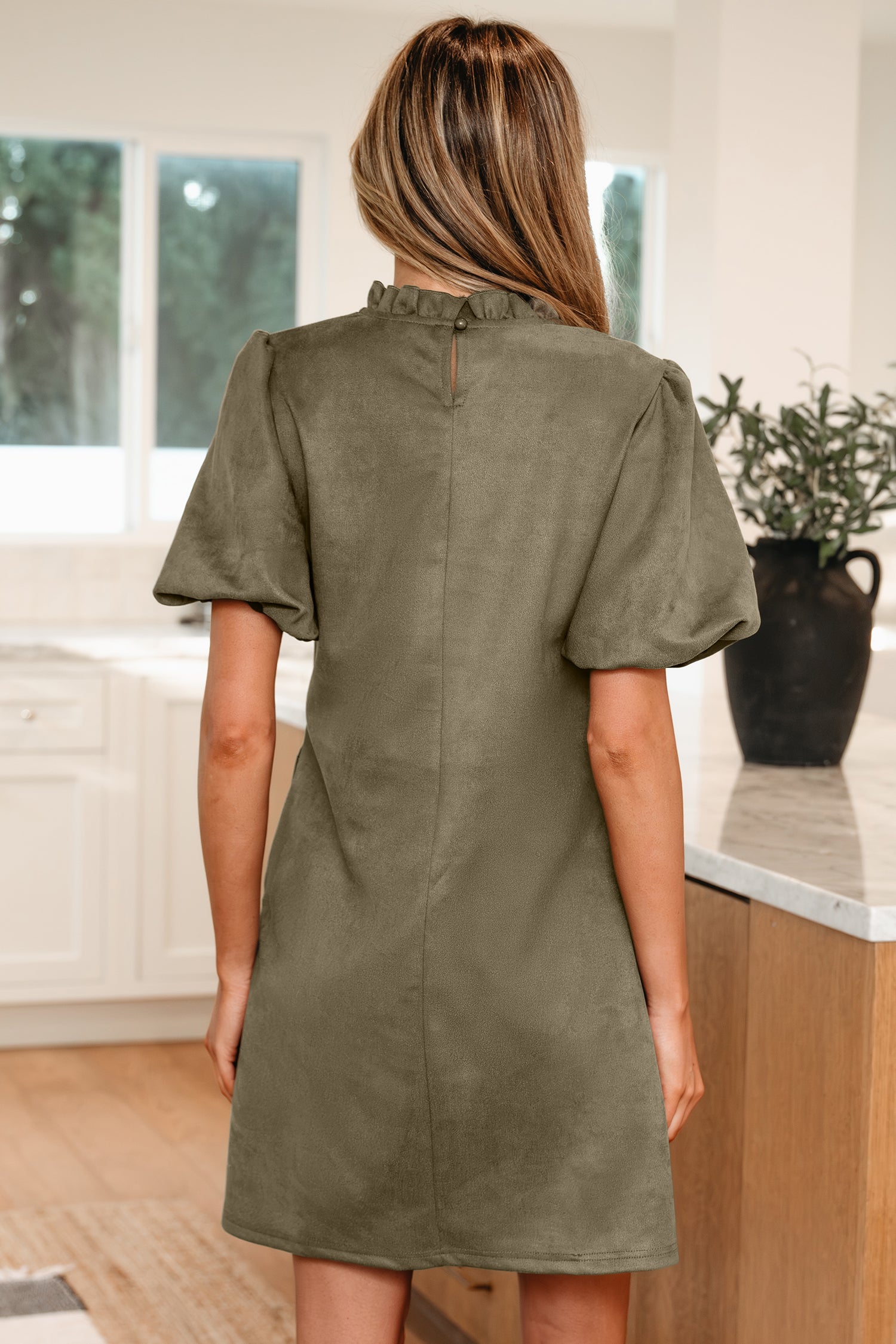 Frilled Round Neck Short Puff Sleeve Shift Mini Dress