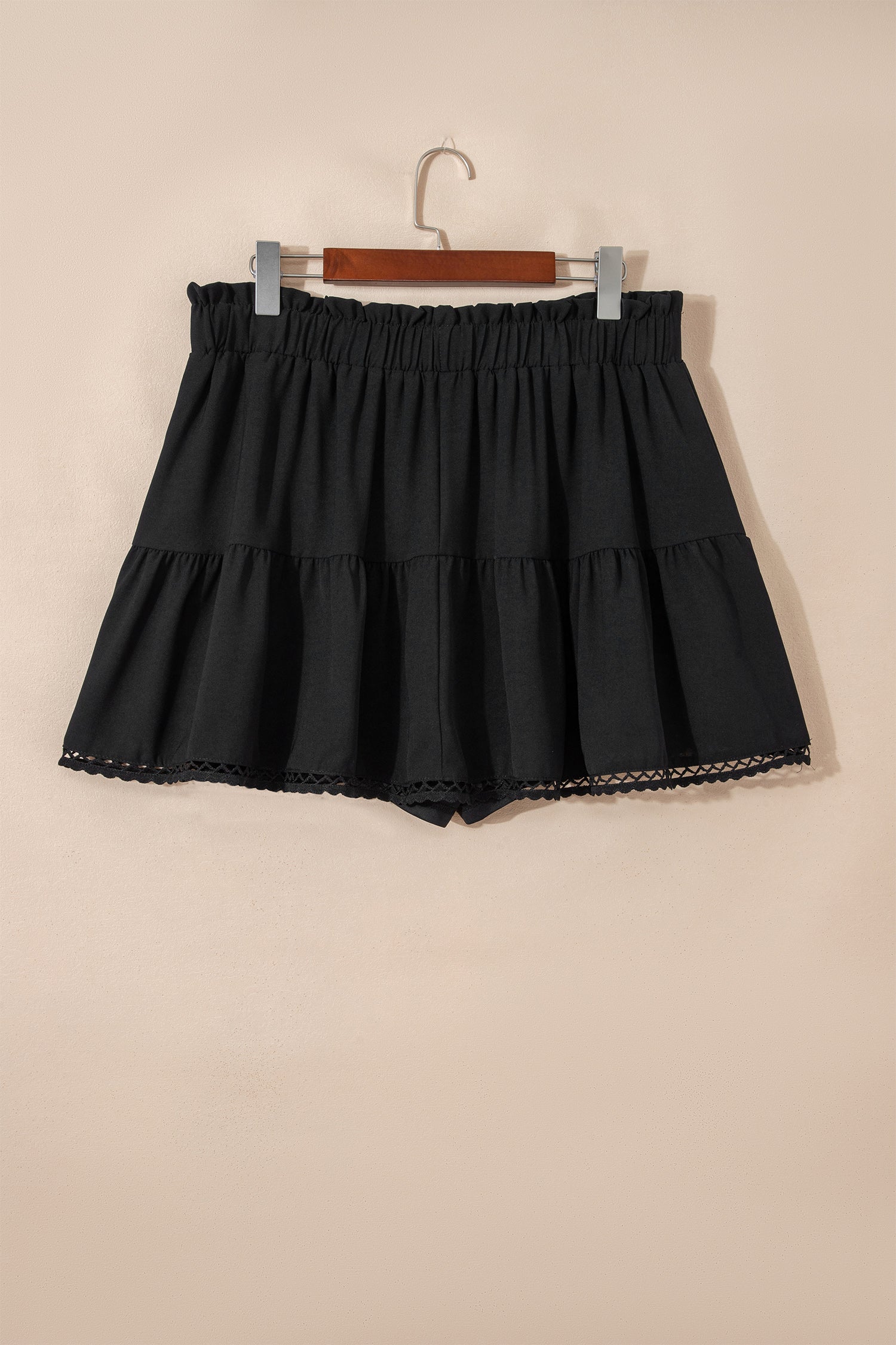 Plus Size Frilled Elastic Waist Lace Trim Boho Ruffled Shorts