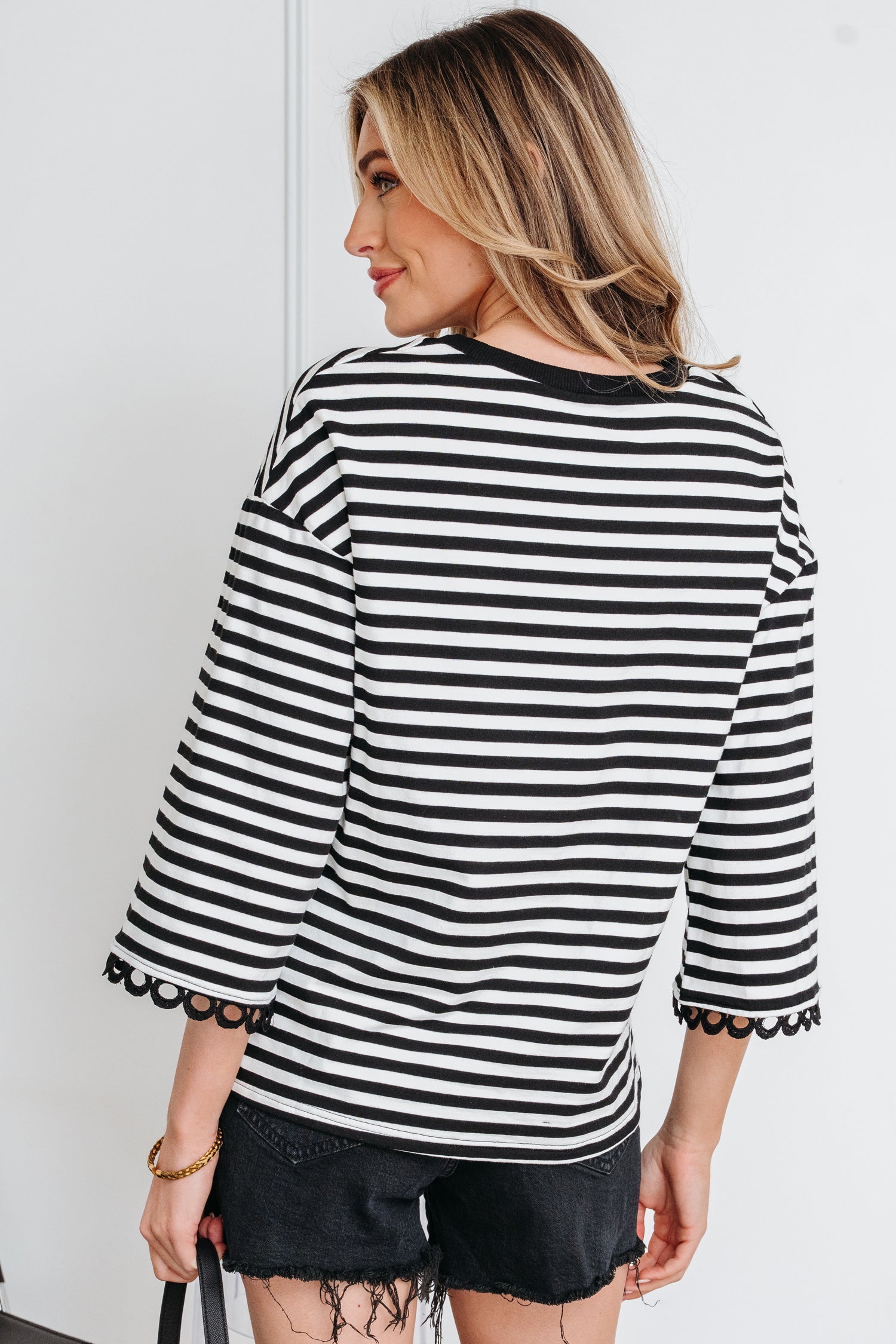 Striped Print Drop Shoulder Lace Trim Bracelet Sleeve Loose Top