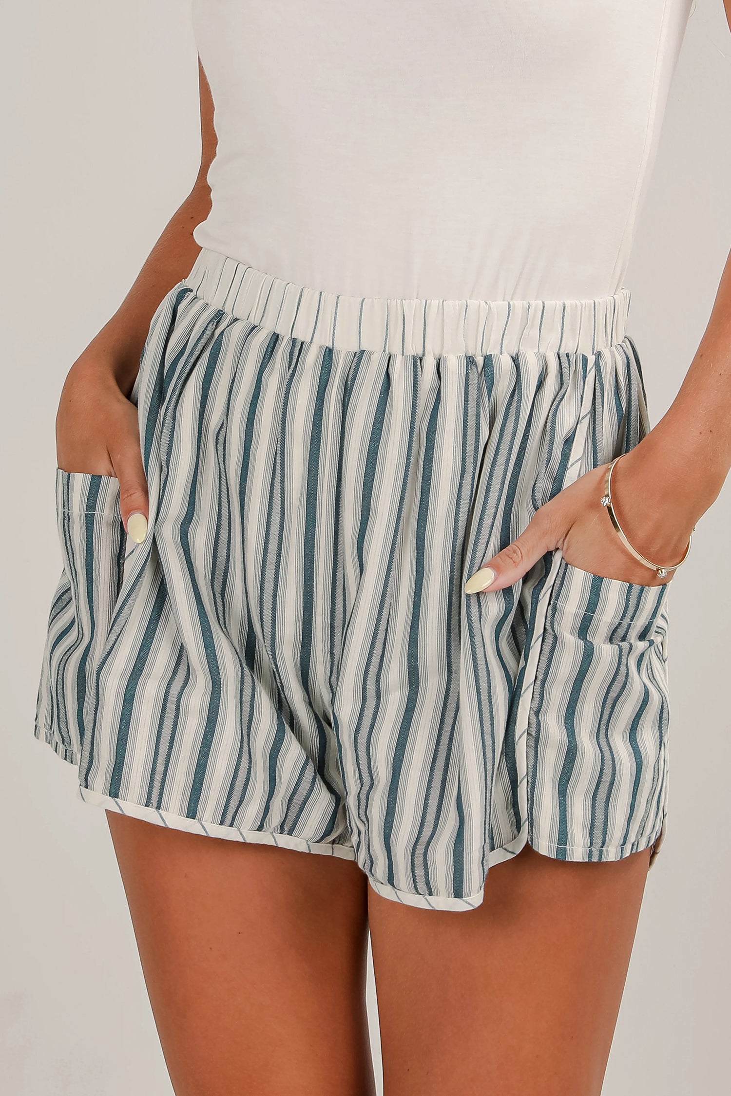 Grey Stripe Elastic Waist Cargo Pocket Casual Shorts