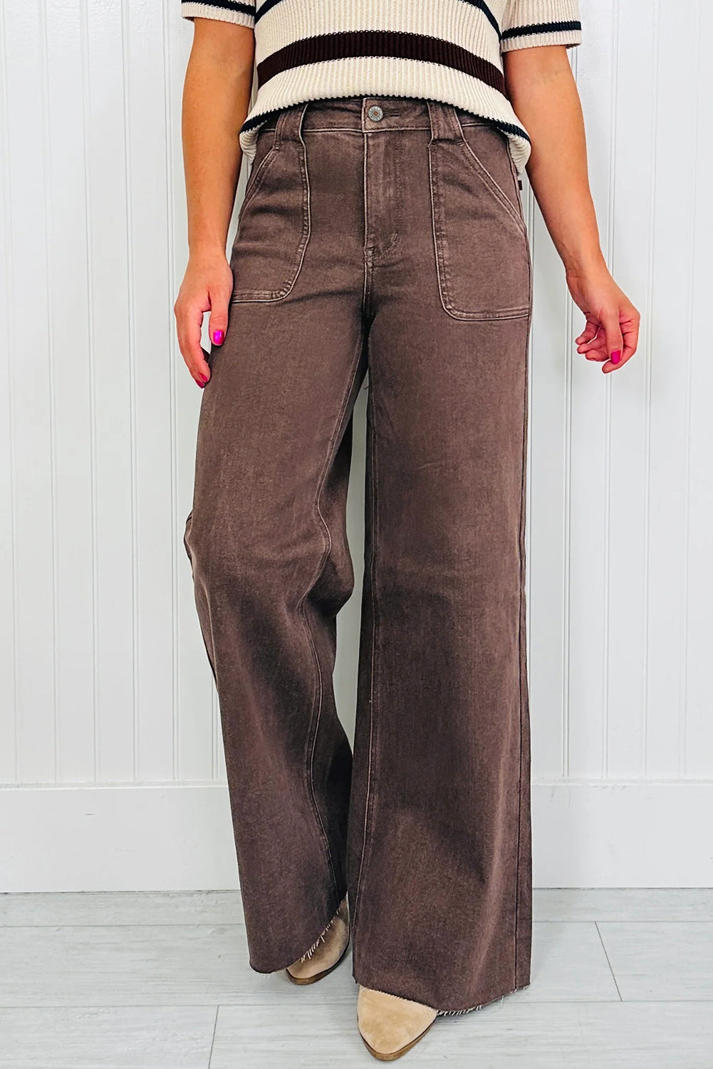 Retro Washed Patch Pocket Loose Jeans
