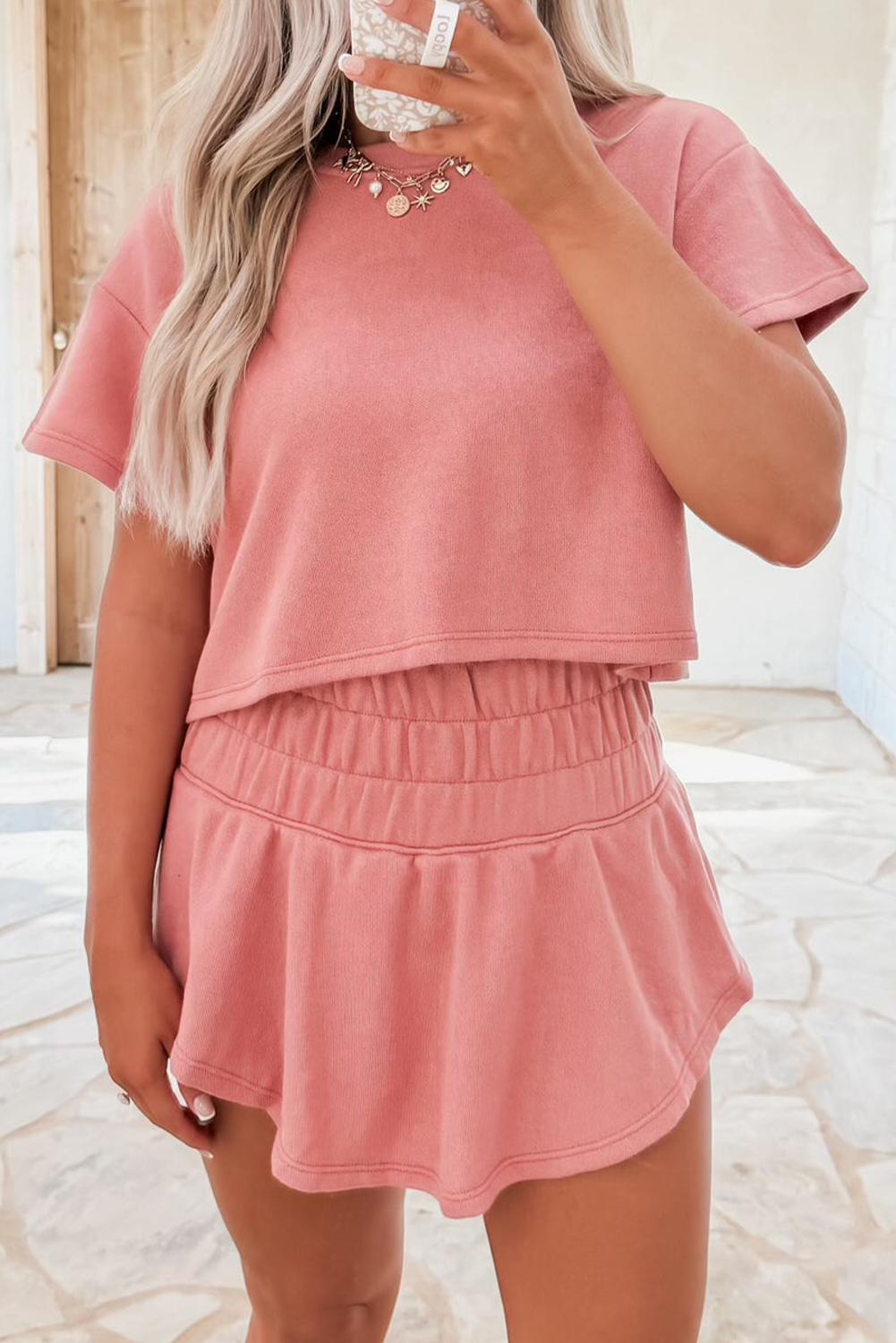 2pcs Cropped Tee and Ruffle High Waist Skort Set