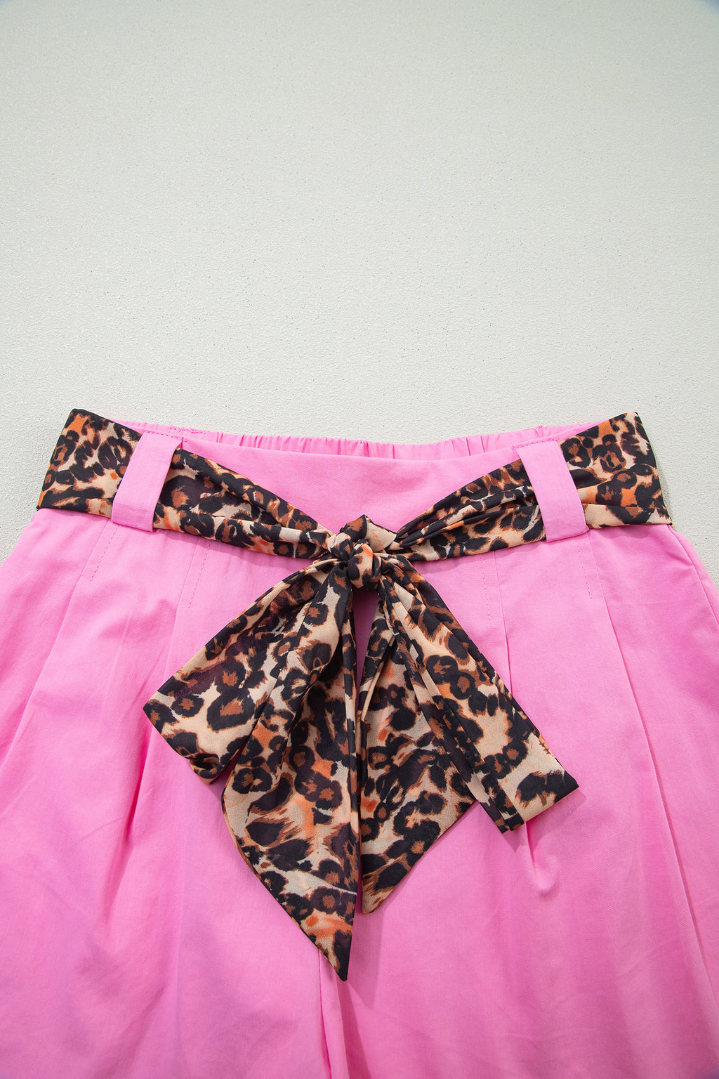 Leopard Contrast Sash Belt Pleated Wide Leg Shorts