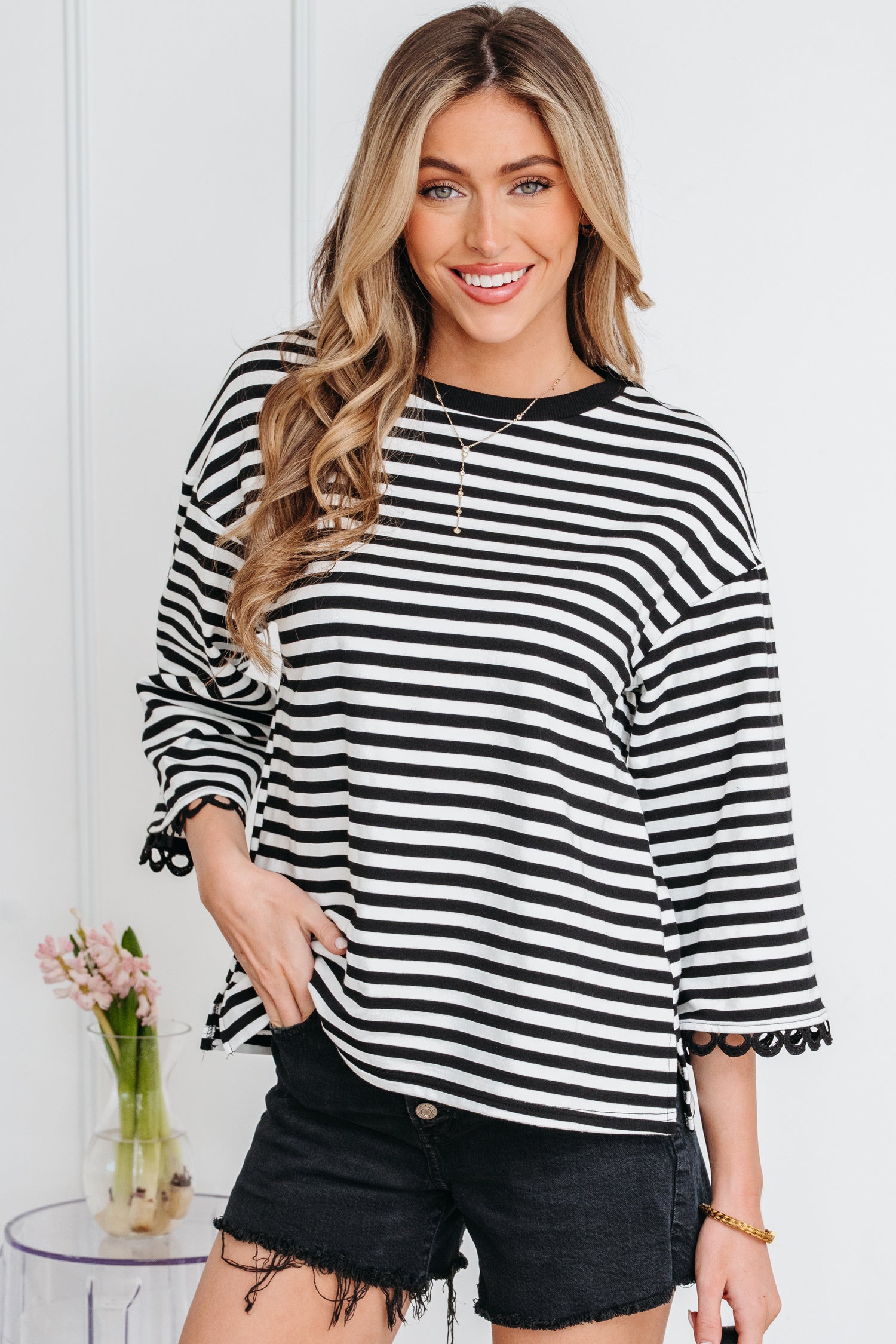 Striped Print Drop Shoulder Lace Trim Bracelet Sleeve Loose Top