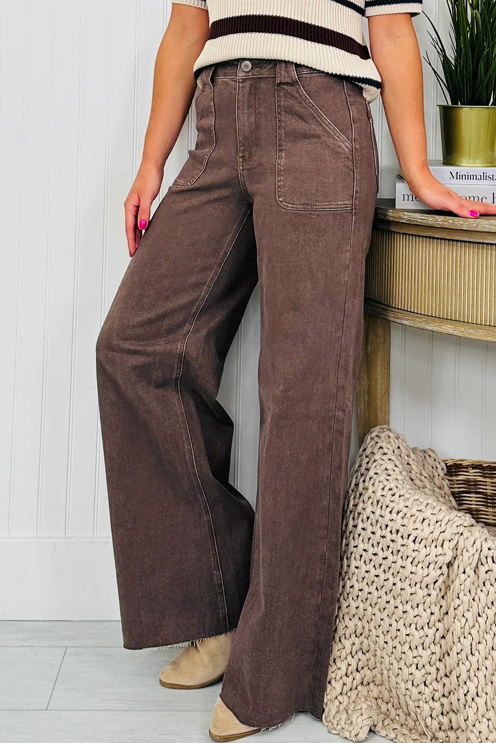 Retro Washed Patch Pocket Loose Jeans